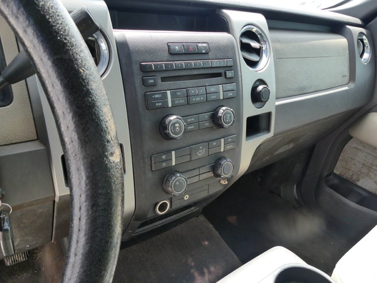 2010-ford-f150-xlt-image-11