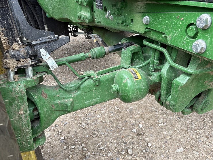 2023-john-deere-6r-155-image-14