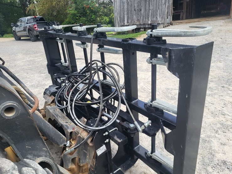 2018-marcrest-bg42-bale-grapple-w/skid-loader-mounting-plate-and-removable-bale-guard---one-owner-like-new-image-13