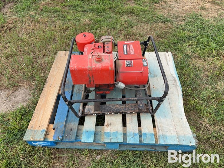 homelite-2750-watt-gas-generator-image-4