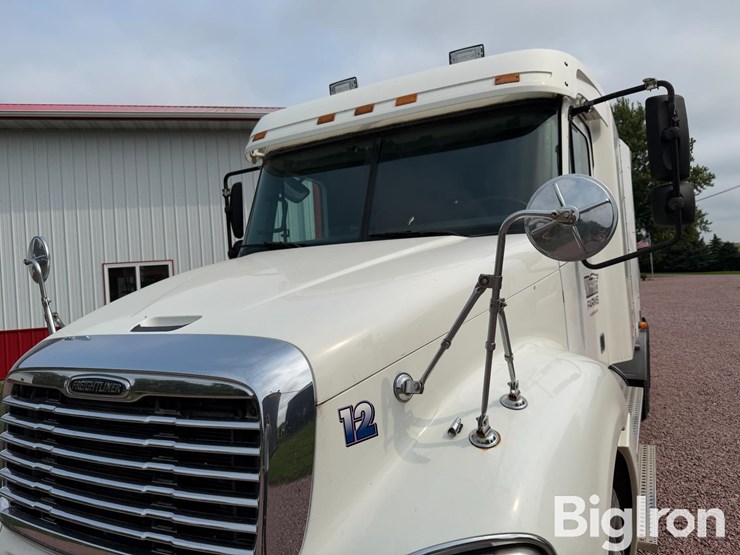 2003-freightliner-columbia-t/a-truck-tractor-image-13