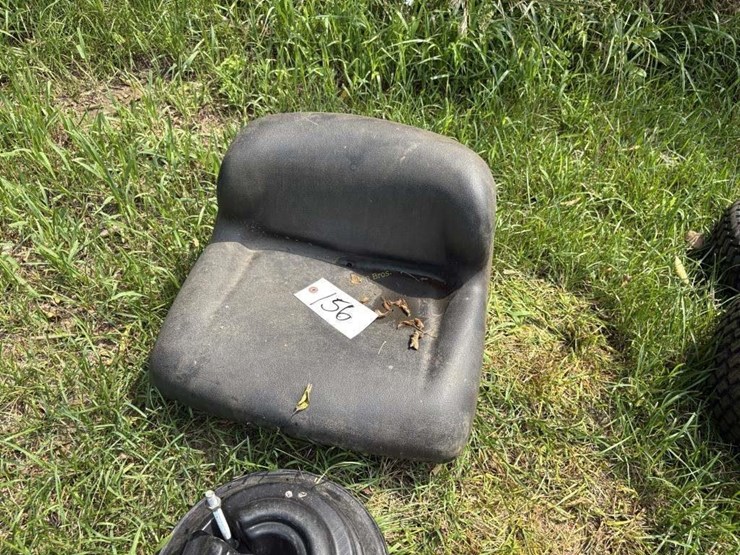 lawn-tractor-wheel-weights-(pair)-image-3