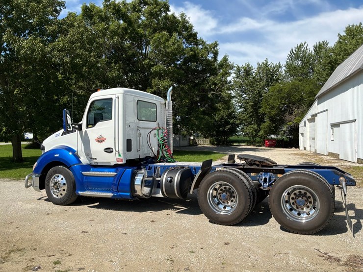 2018-kenworth-t680-image-3