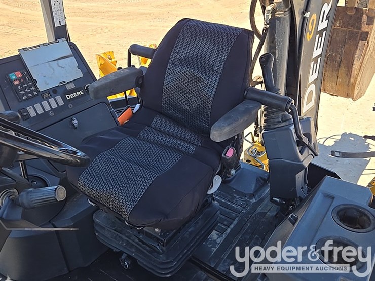 2019-deere-310sl-image-53