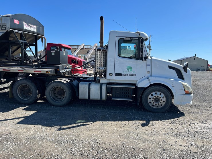 volvo-vnl-image-4
