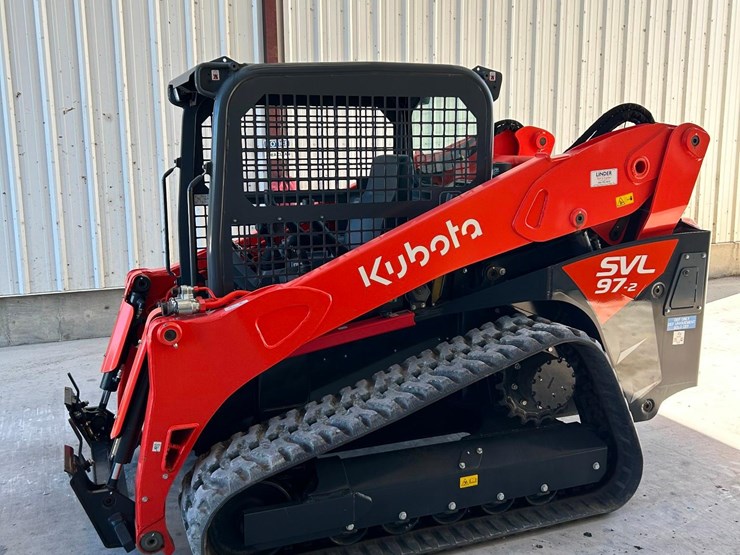 2024-kubota-svl97-2-image-1