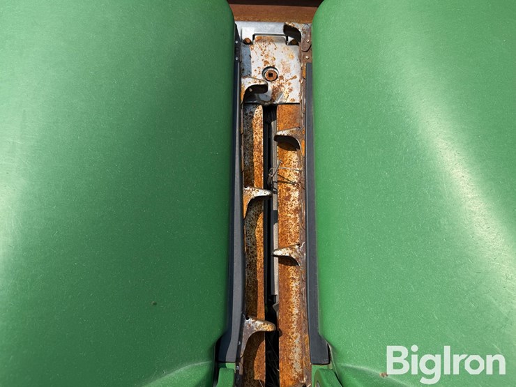 2016-john-deere-612c-stalkmaster-image-17
