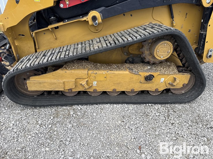 2025-caterpillar-275-image-17