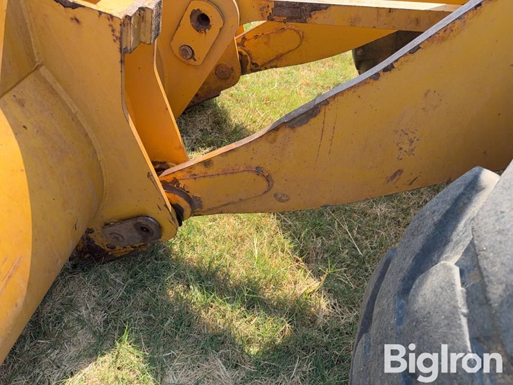 2013-caterpillar-924k-image-15