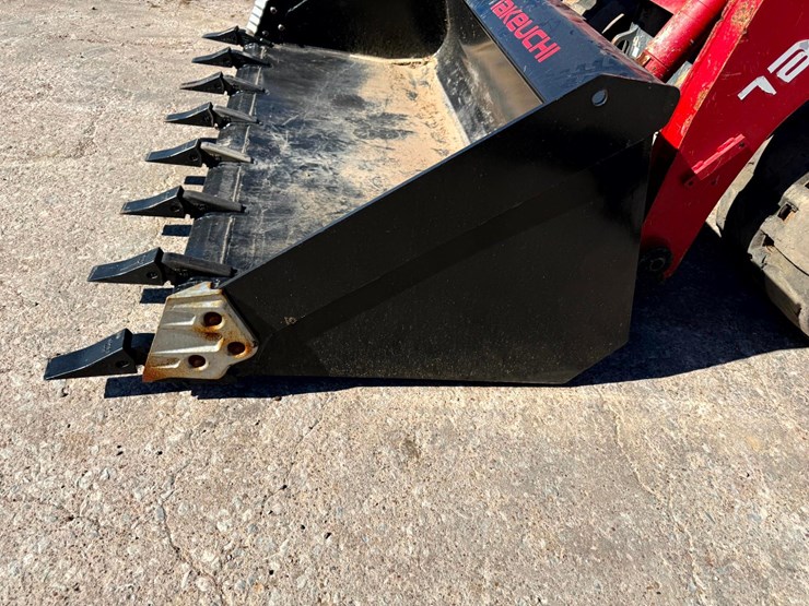 2021-takeuchi-tl10v2-image-22