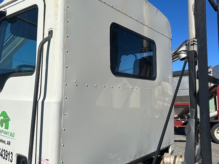 2012-mack-tender-truck-w/adams-rear-discharge-bed-auger-image-57