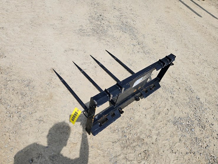 #6909-•-new-land-honor-4-spear-bale-mover-image-3