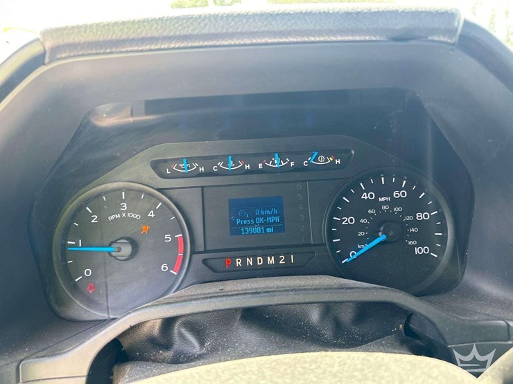 2017-ford-f550-image-21