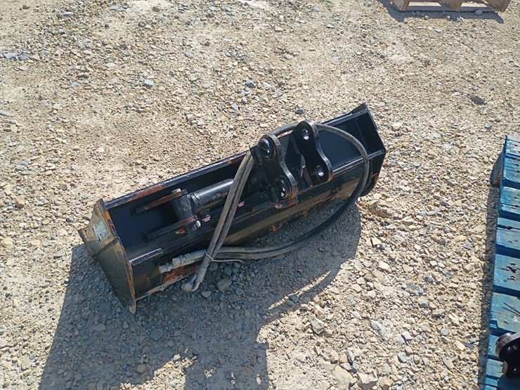 #26116-•-future-hydraulic-tilt-bucket-mini-excavator-attachment-image-6