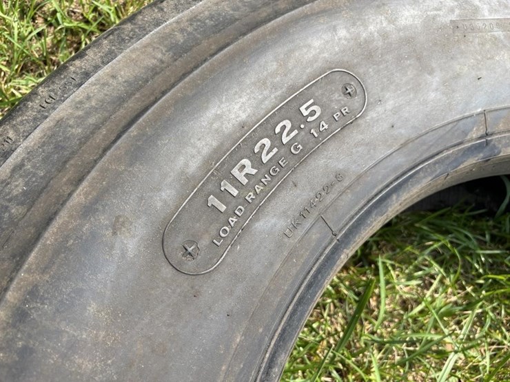 two-semi-tires---11r22.5-image-5