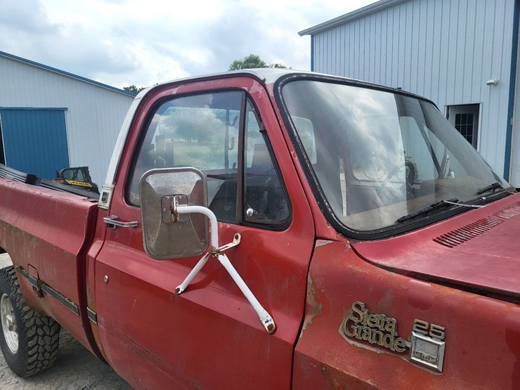 1978-square-body-sierra-grande-gmc-25-truck-w/western-snow-blade-image-36