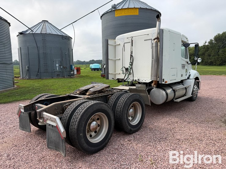 2003-freightliner-columbia-t/a-truck-tractor-image-5