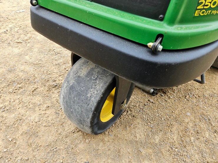 john-deere-2500e-image-16