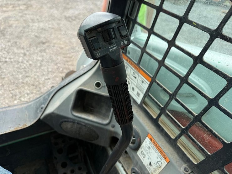 2018-bobcat-t550-image-21