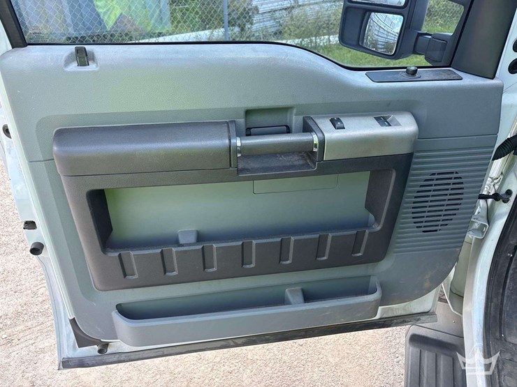 2016-ford-f250-image-15