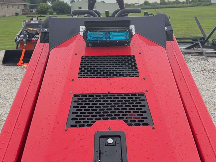 sl-1050-skid-steer-image-20