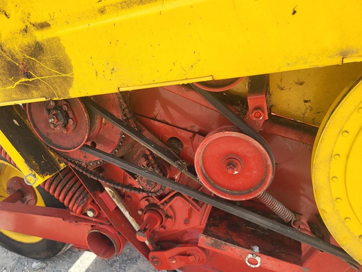 new-holland-472-image-36