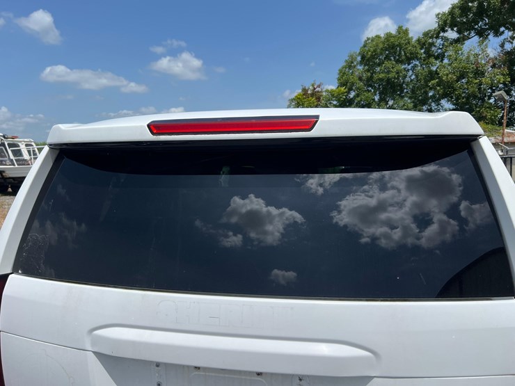 chevrolet-tahoe-image-24