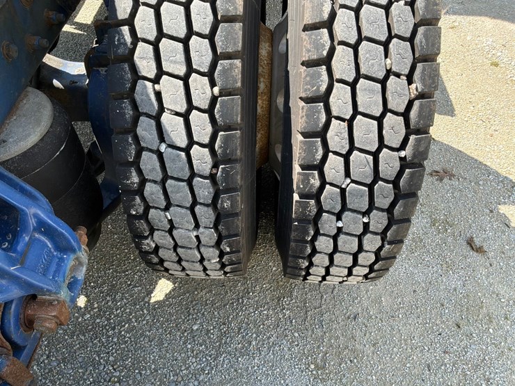 2018-kenworth-t680-image-33