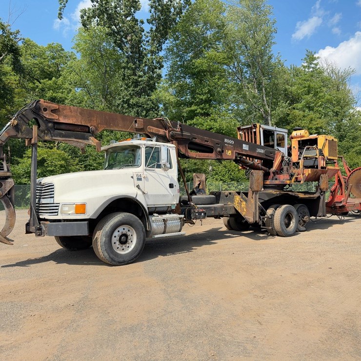 1996 FORD LTL9000
