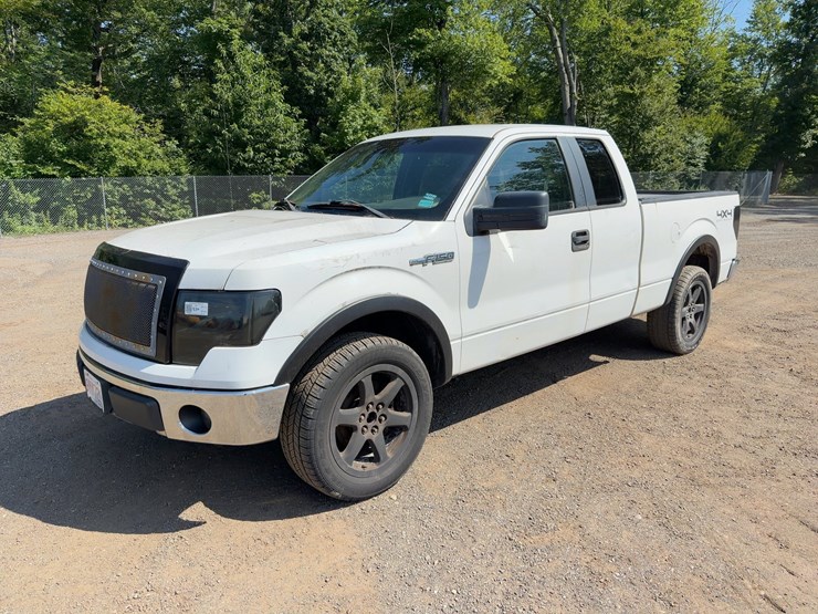 2011-ford-f150-xlt-image-1