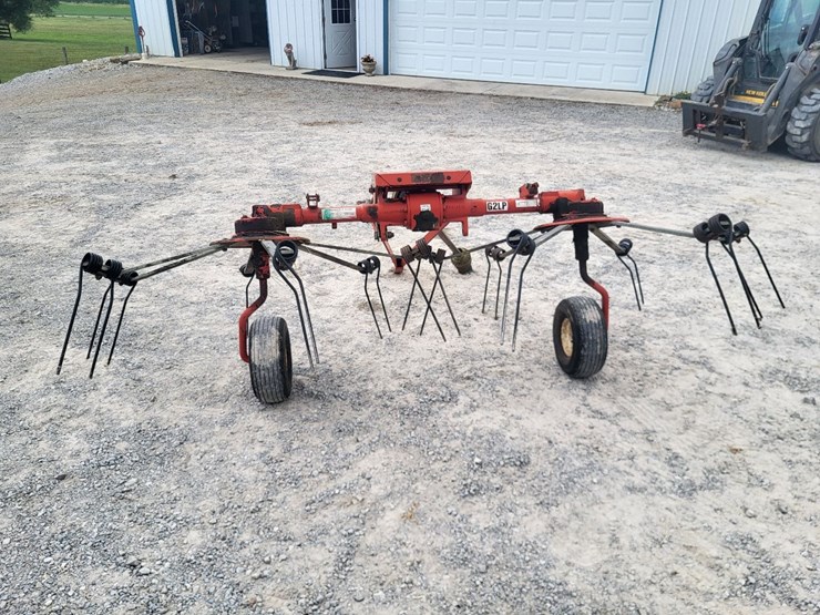rossi-2-rotor-pull-type-tedder-image-4