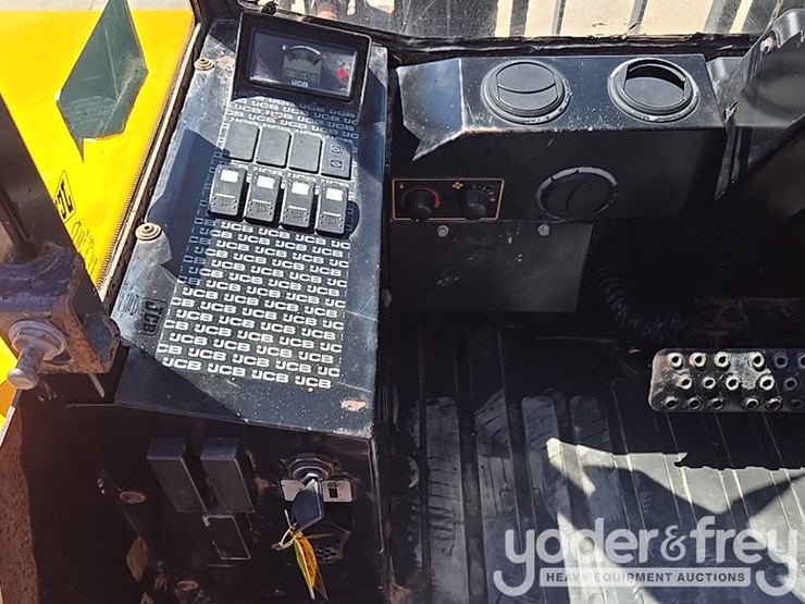 2018-jcb-930-image-52