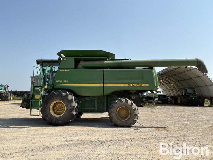 2010-john-deere-9770-sts-image-8
