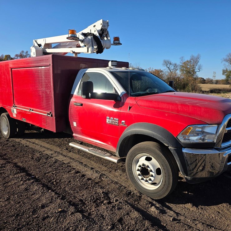 2017 Ram 5500 Bucket Truck