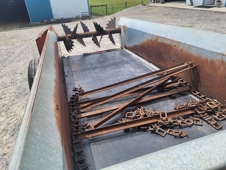 h&s-manure-spreader---mechanics-special-image-29