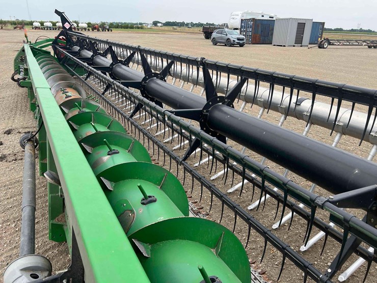 2012-john-deere-935-image-23