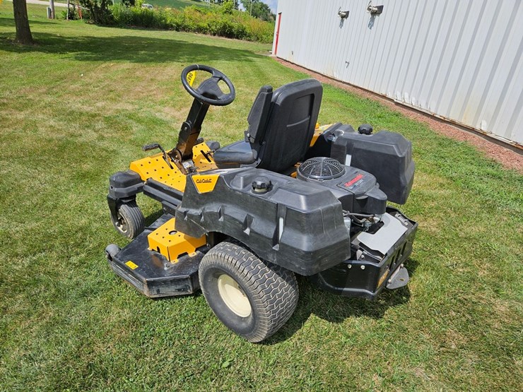 #6878-•-cub-cadet-z-force-sz-zero-turn-mower-image-3