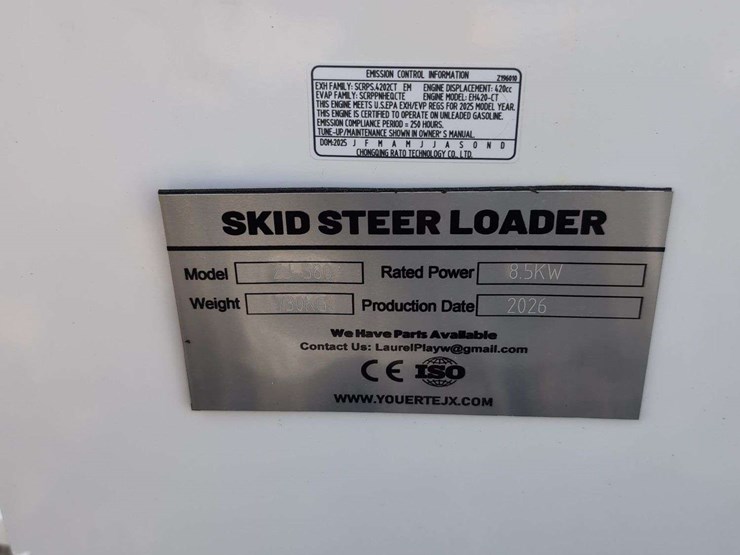 zjg-mini-skid-steer-loader-zj-380-(white)---15hp-image-7