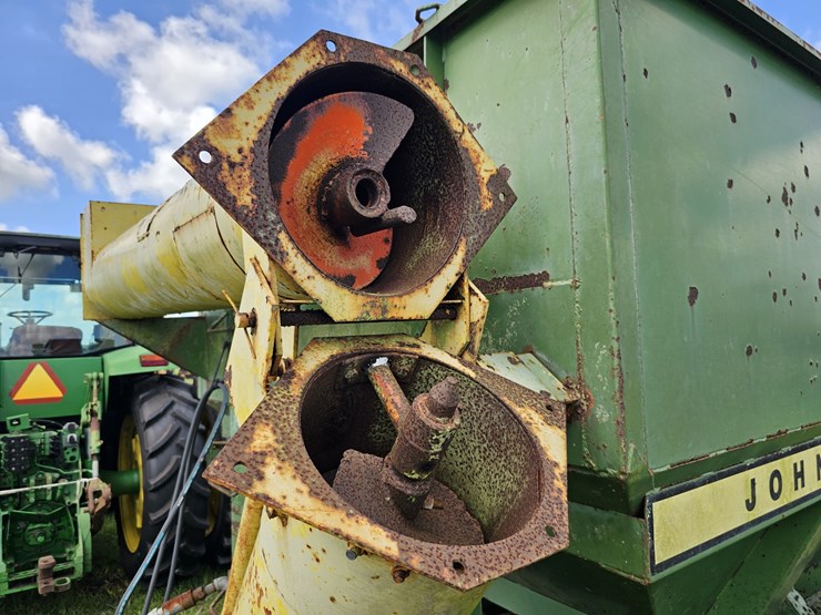 john-deere-1210-image-9