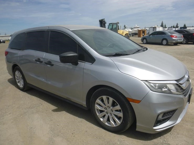 2018-honda-odyssey-image-2