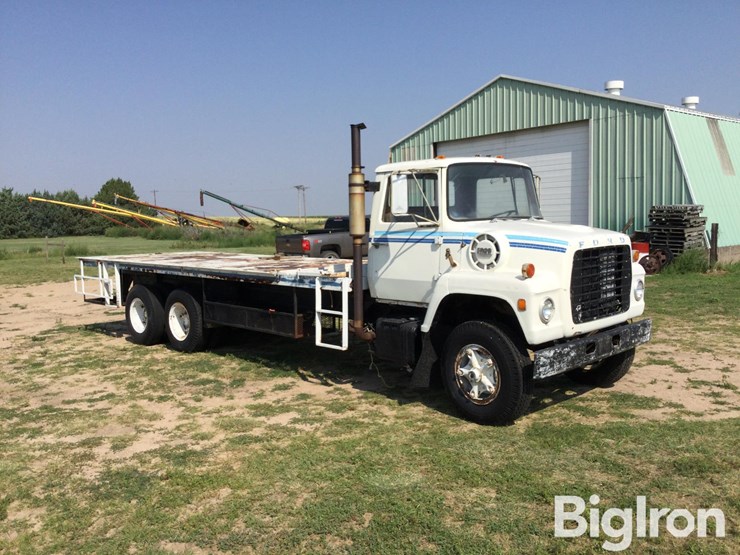 1971-ford-8000-image-3