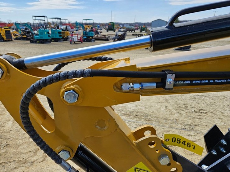 #217-•-2026-agt-mx12r-mini-excavator-image-10