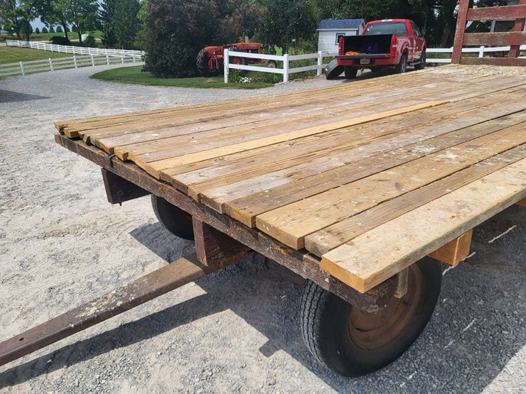 hay-wagon-w/running-gear-image-12