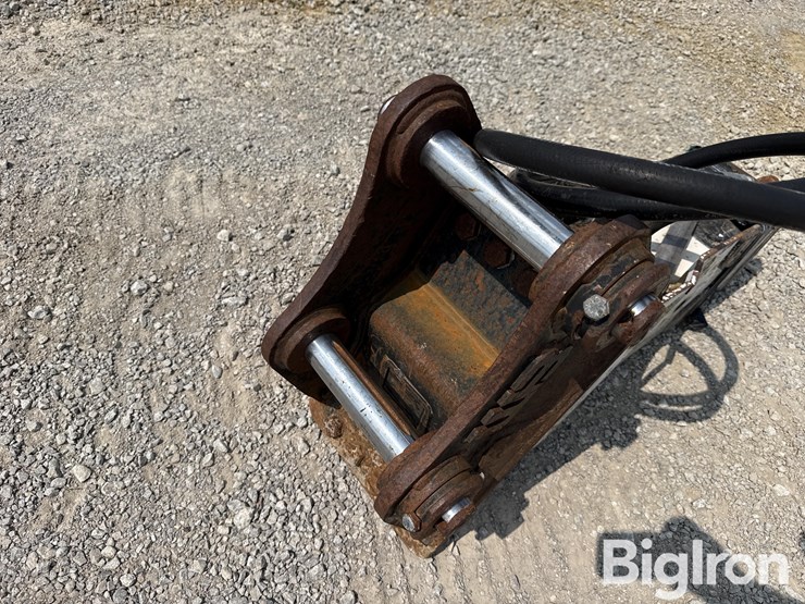 stanley-556-concrete-breaker-image-11