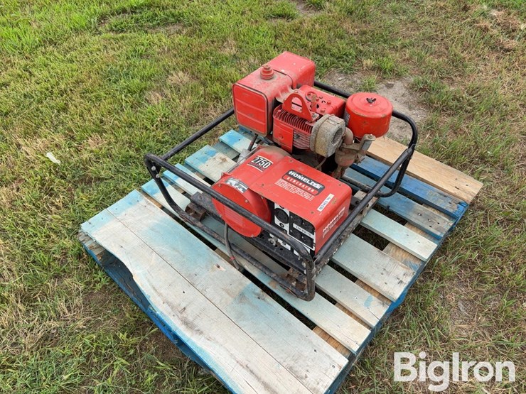 homelite-2750-watt-gas-generator-image-1
