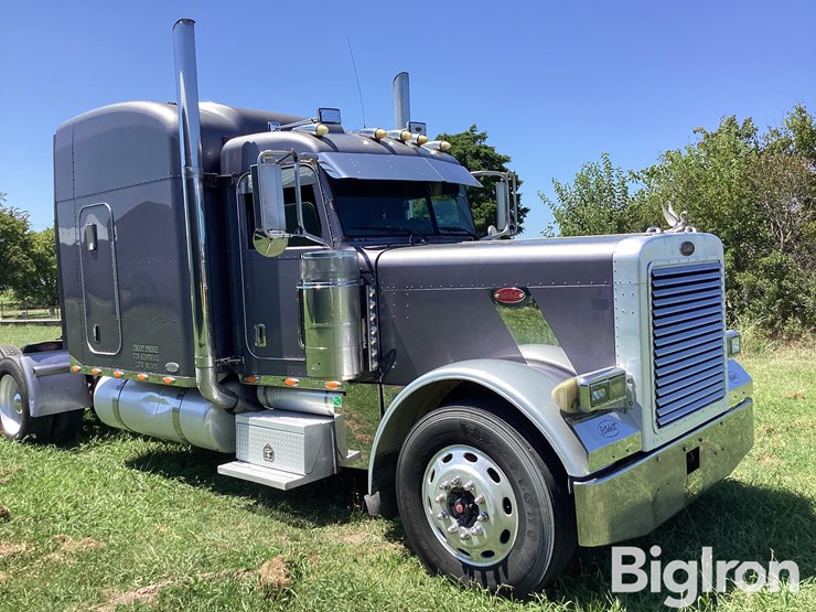 2006-peterbilt-379-image-11