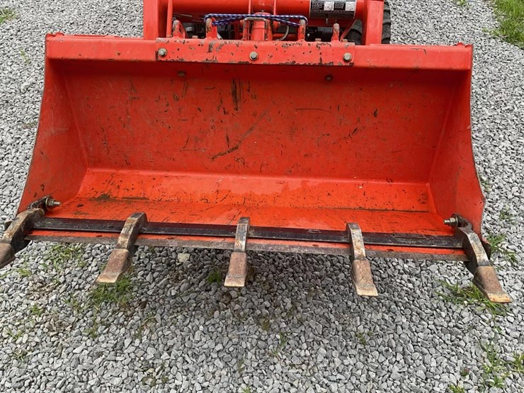 kubota---2023-4wd-compact-tractor-image-4