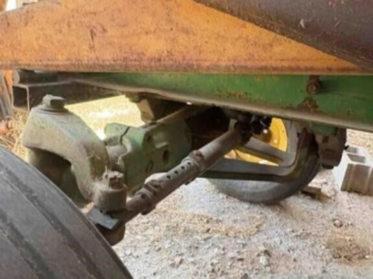 1961-john-deere-4010-image-3
