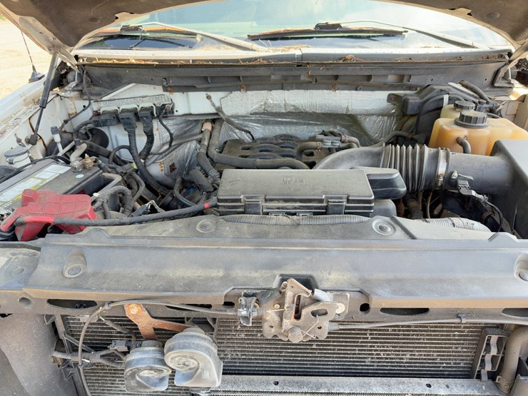2011-ford-f150-xlt-image-12