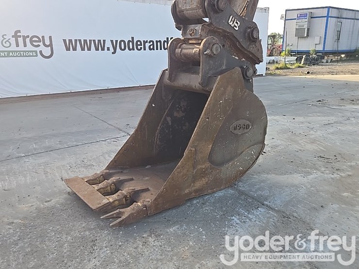 2020-volvo-ec300el-image-21